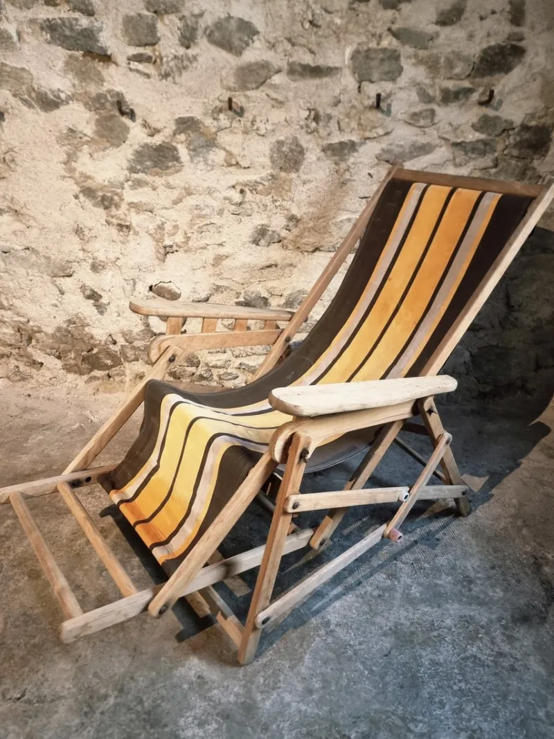 Pamono Vintage French Deck Chair in Beechwood, 1950s> Garden Seating