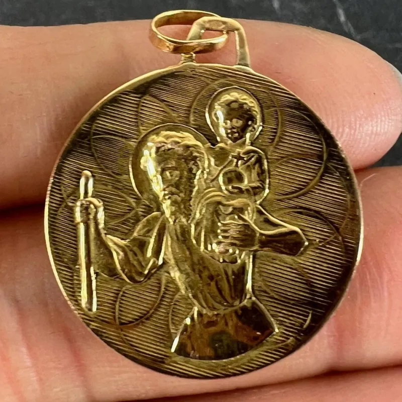 Hot Pamono Vintage French Double-Sided St. Christopher Medal Pendant in 18 Karat Yellow Gold, 1960s