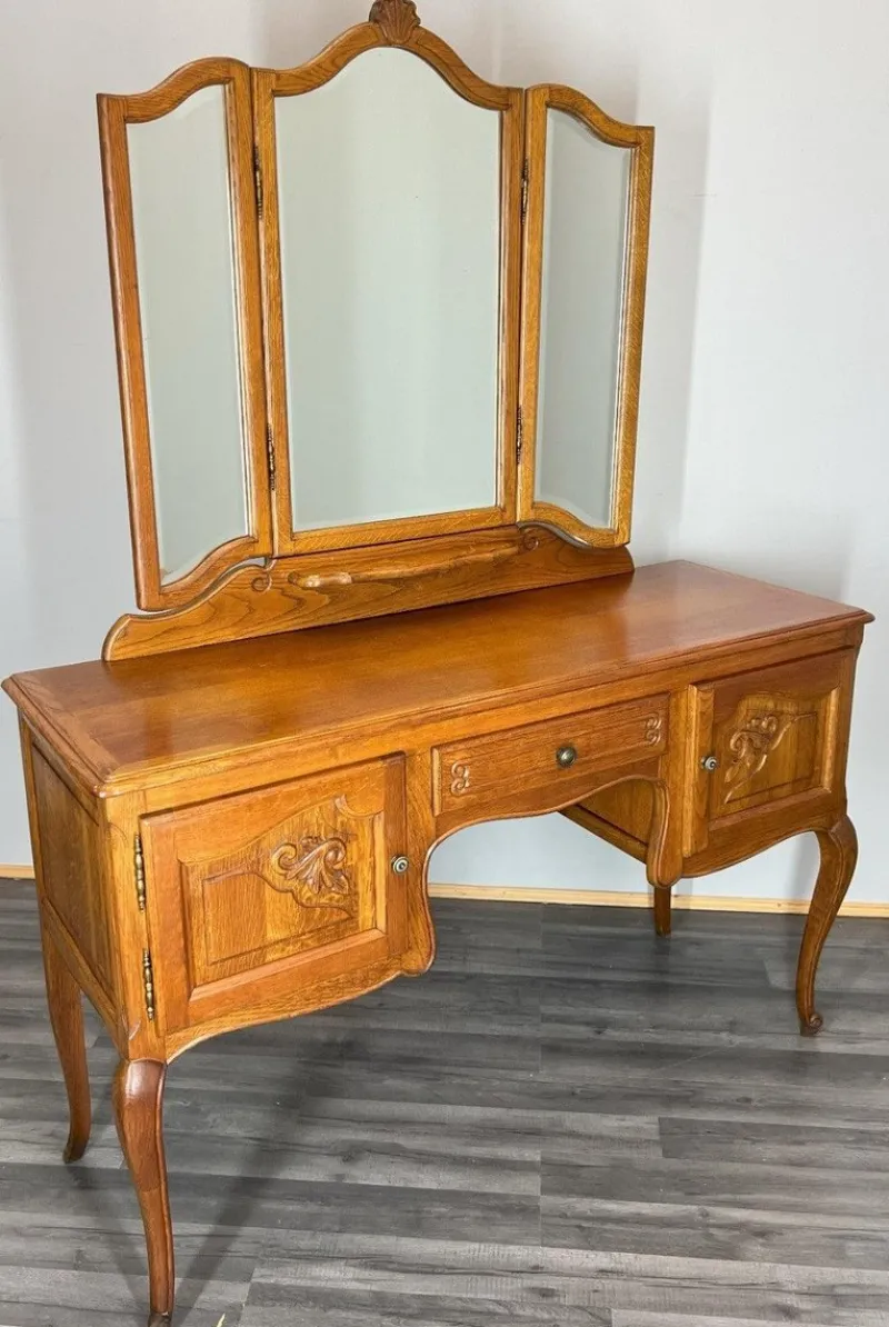 Pamono Vintage French Dressing Table with Mirror in Oak> Dressing Tables