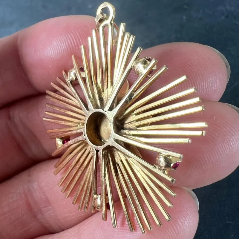 Best Pamono Vintage French Flower Sunburst 18 Karat Yellow Gold and Ruby Pendant Necklace, 1950s