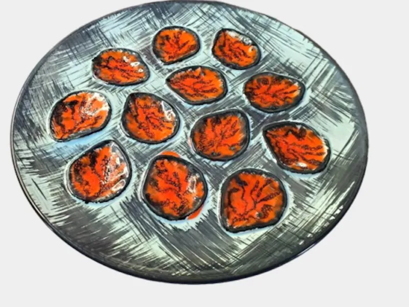 Sale Pamono Vintage French Hand-Painted Fat Lava Oyster Serving Platter from MBFA Pornic, 1960s
