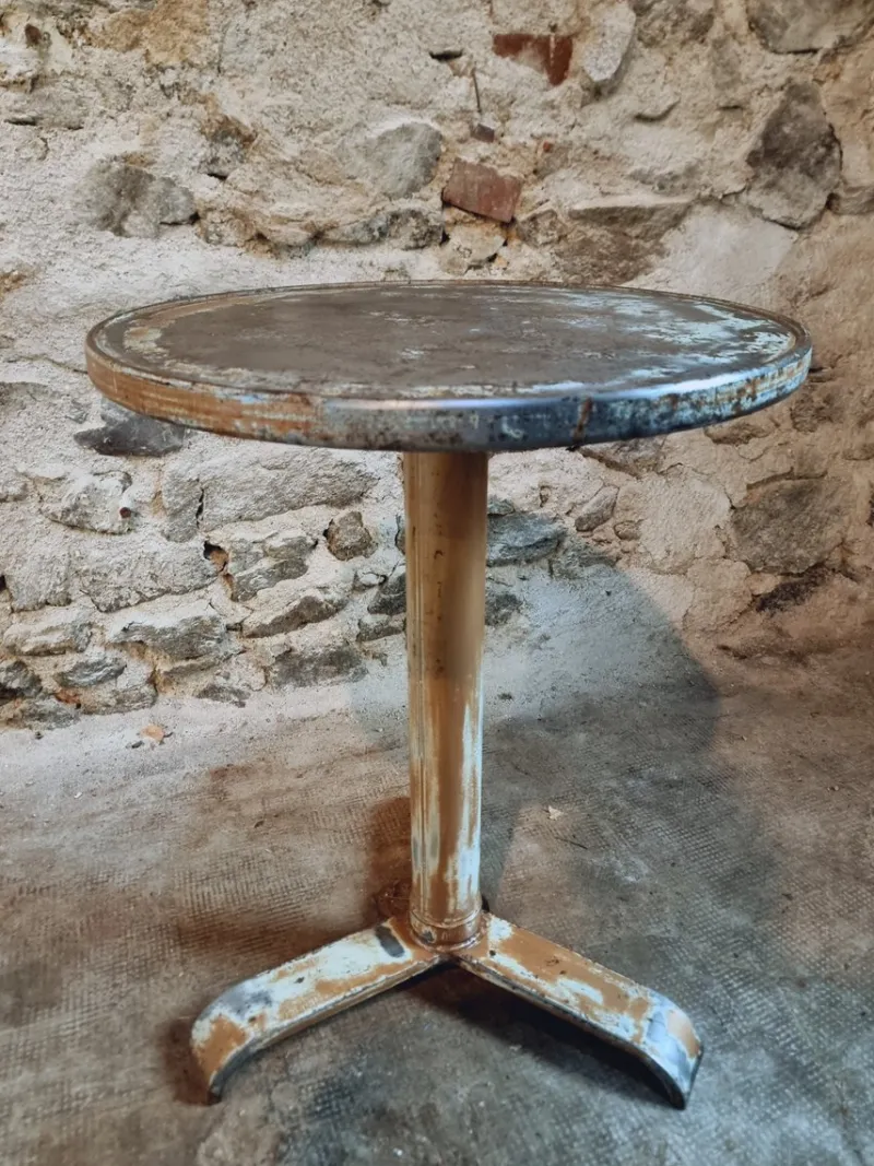 Pamono Vintage French Iron Bistro Table with Natural Patina, 1930s> Garden Tables