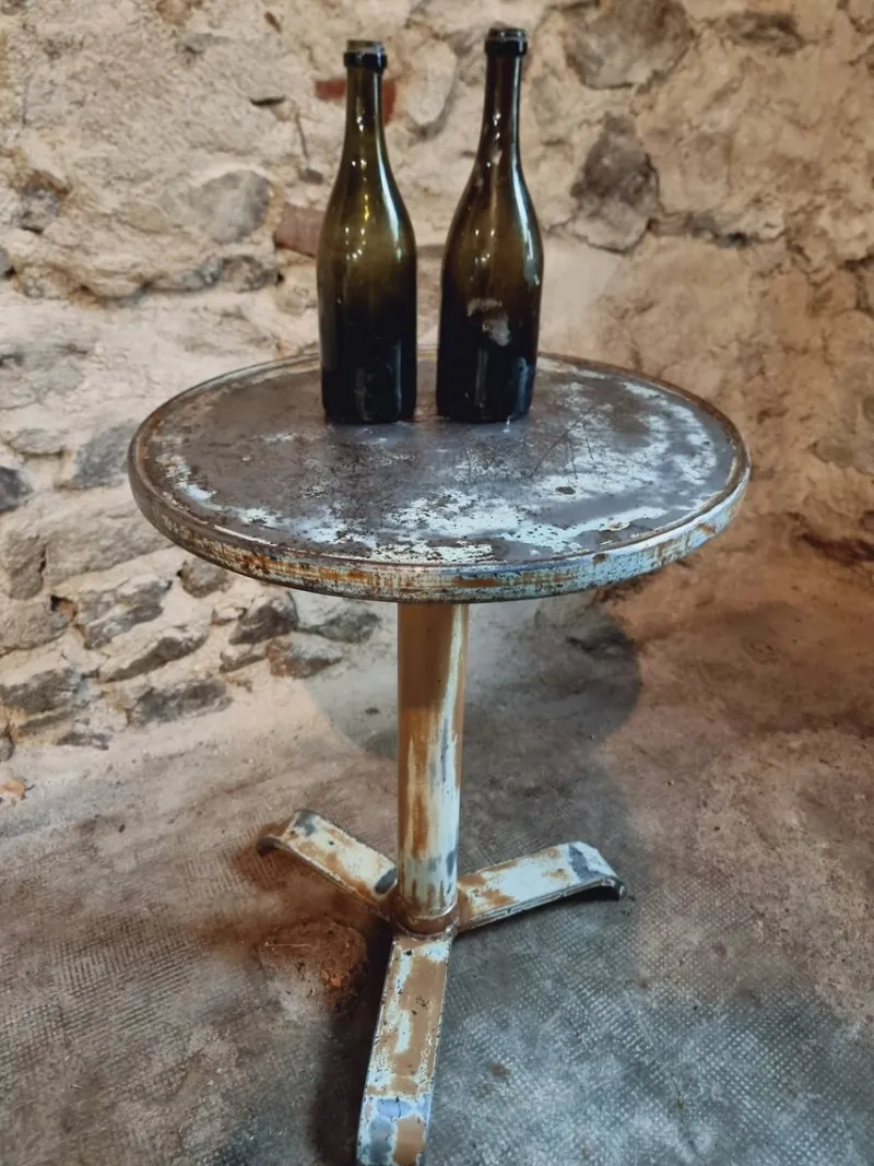 Pamono Vintage French Iron Bistro Table with Natural Patina, 1930s> Garden Tables