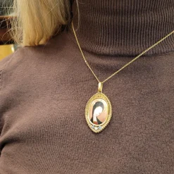 Pamono Vintage French 18k Gold and Enamel Pendant, 1900><noscript><img width=