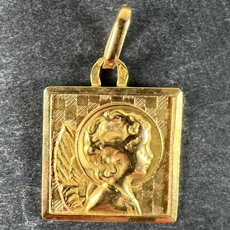 Pamono Vintage French 18k Yellow Gold Square Medal Pendant, 1950s> Necklaces