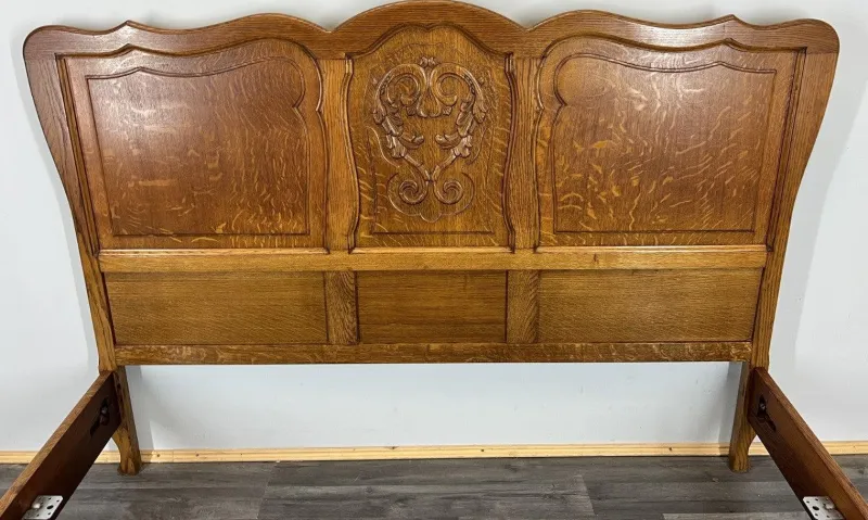 Pamono Vintage French Louis Bed Frame in Oak> Beds & Bedroom Sets