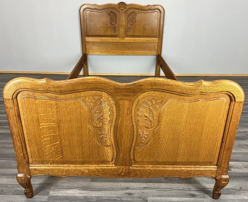 Pamono Vintage French Louis Style Carved Oak Single Bed> Beds & Bedroom Sets