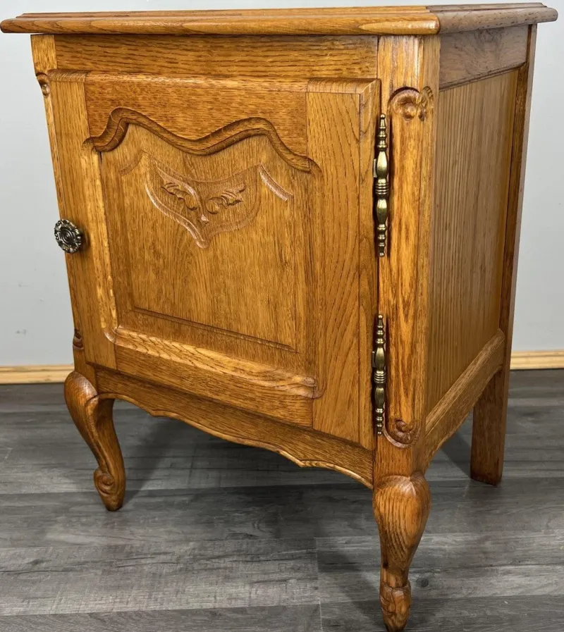 Discount Pamono Vintage French Louis XVI Style Oak Bedside Tables, Set of 2