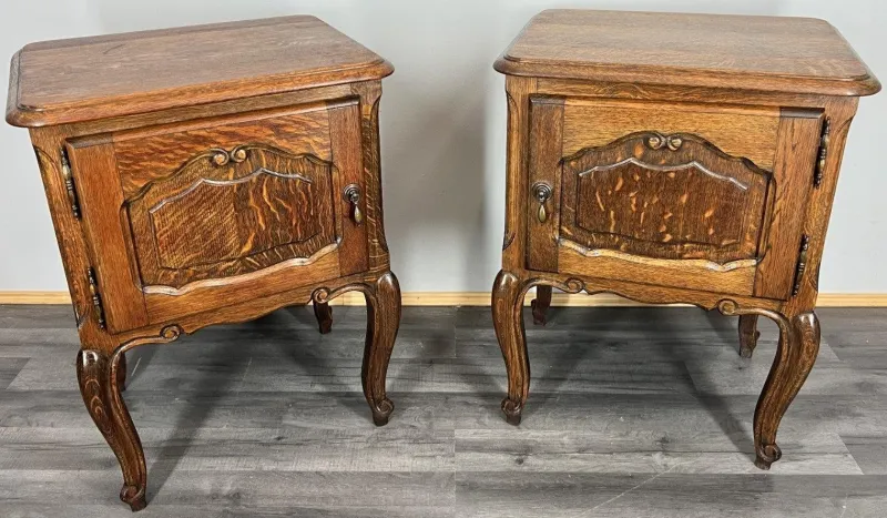 Online Pamono Vintage French Oak Bedside Tables, Set of 2