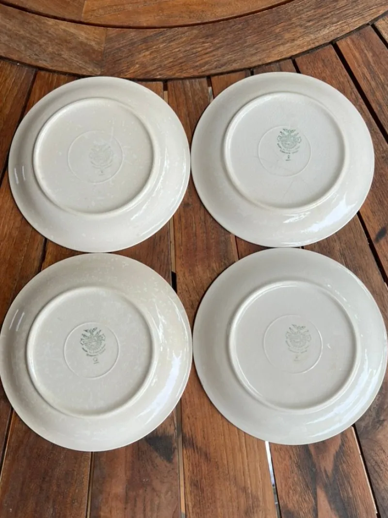Pamono Vintage French Pink Dessert Plates by Villeroy & Boch, 1930s, Set of 4> Dinner Plates & Bowls