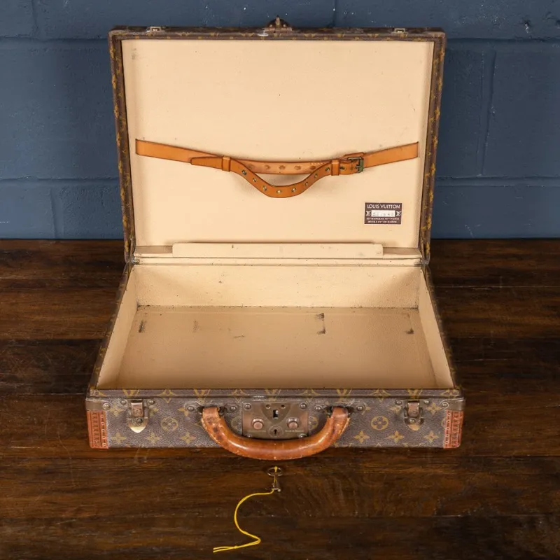 Pamono Vintage French President Briefcase in Monogram Canvas from Louis Vuitton, 1990> Trunks Crates & Baskets