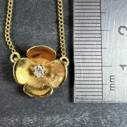 Discount Pamono Vintage French Quatrefoil Flower Pendant in 18 Karat Yellow Gold with Diamond, 1950s