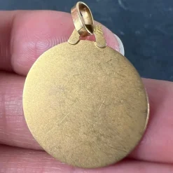Pamono Vintage French St Christopher Pendant in 18 Karat Yellow Gold, 1980s><noscript><img width=