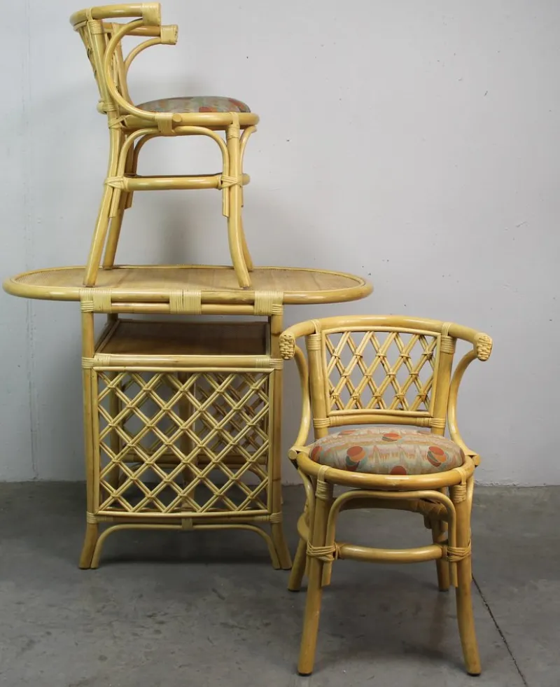 Pamono Vintage Garden Table and Chairs, 1970s, Set of 3> Garden Tables