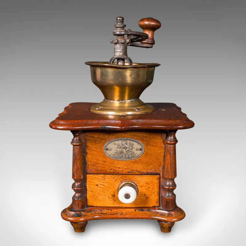 Pamono Vintage German Manual Coffee Grinder in Oak, 1930> Coffee & Tea Service
