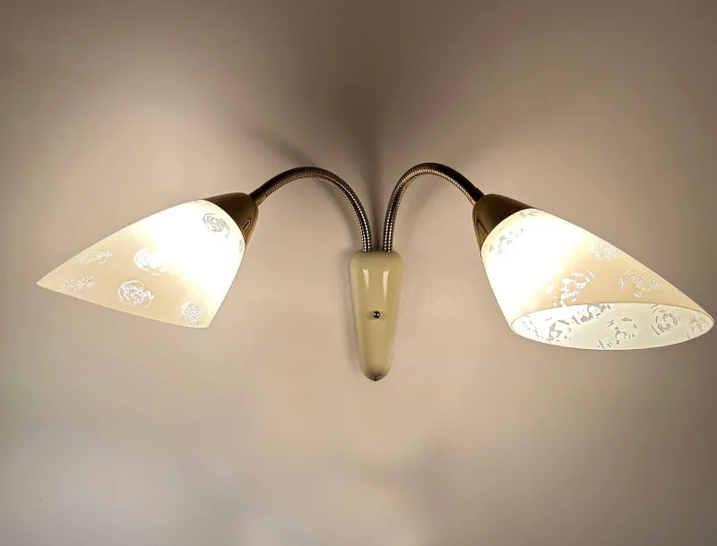 Pamono Vintage Glass Sconces, 1950s, Set of 2> Wall Lights & Sconces