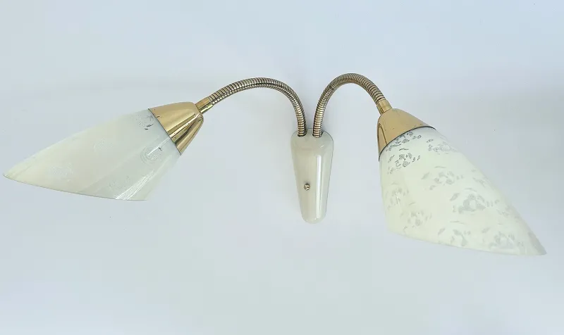 Pamono Vintage Glass Sconces, 1950s, Set of 2> Wall Lights & Sconces