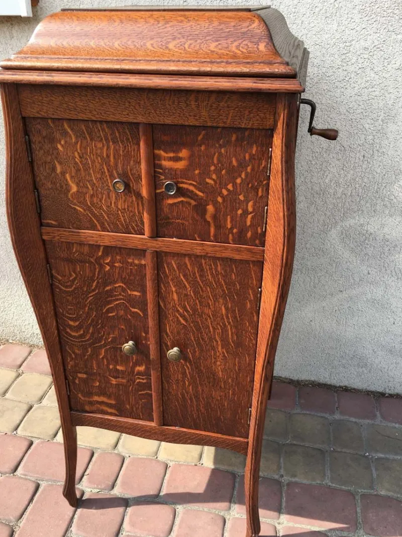 Pamono Vintage Gramophone in a Cabinet by Jupiter Mark Bevete, 1920s> Electronics