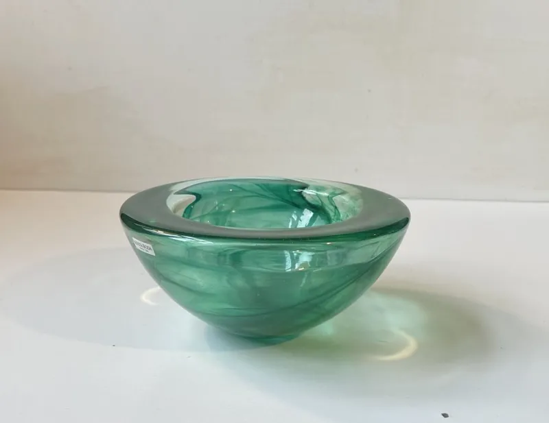 Pamono Vintage Green Atoll Art Glass Bowl by Anna Ehrner for Kosta Boda, 1980s