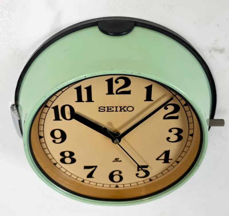 Pamono Vintage Green Ships Wall Clock from Seiko, 1970s> Clocks
