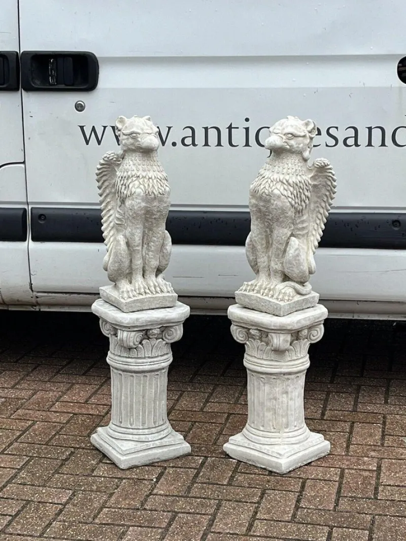 Sale Pamono Vintage Griffins on Architectural Columns, Set of 2