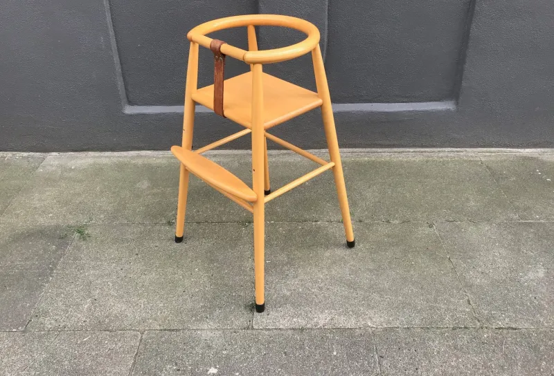 Pamono Vintage High Baby Chair in Beech by Nanna Ditzel> Children's Chairs