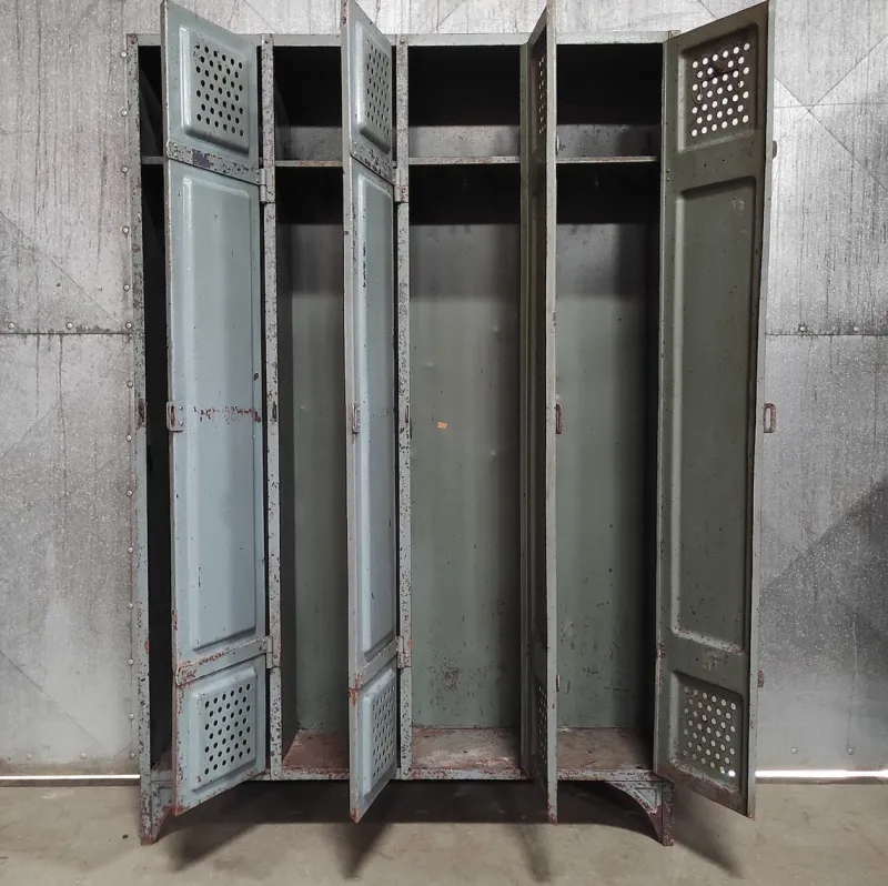 Pamono Vintage Industrial Metal 4-Door Locker> Cabinets & Wardrobes