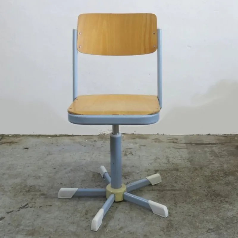 Pamono Vintage Industrial Swivel Chair by V & S Germany, 1970s> Office Chairs