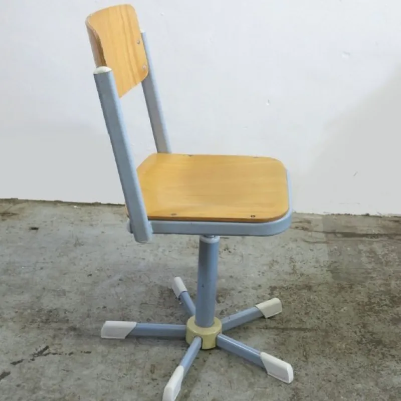 Pamono Vintage Industrial Swivel Chair by V & S Germany, 1970s> Office Chairs