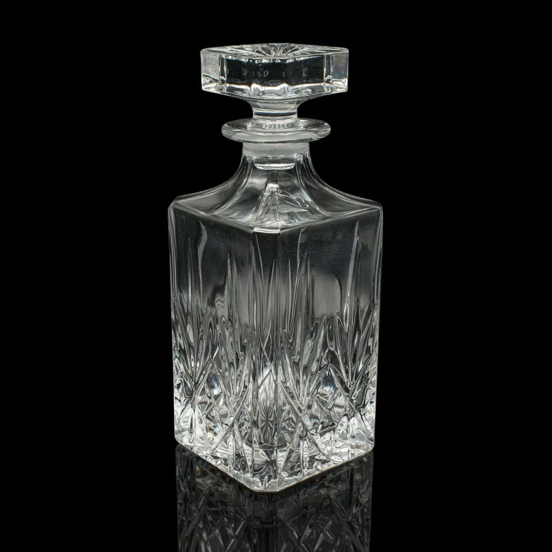 Hot Pamono Vintage Irish Whiskey Decanter with Cut Crystal Glass, 1960s