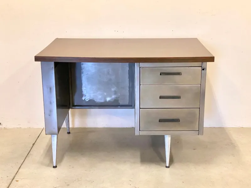 Sale Pamono Vintage Iron Desk, 1970s