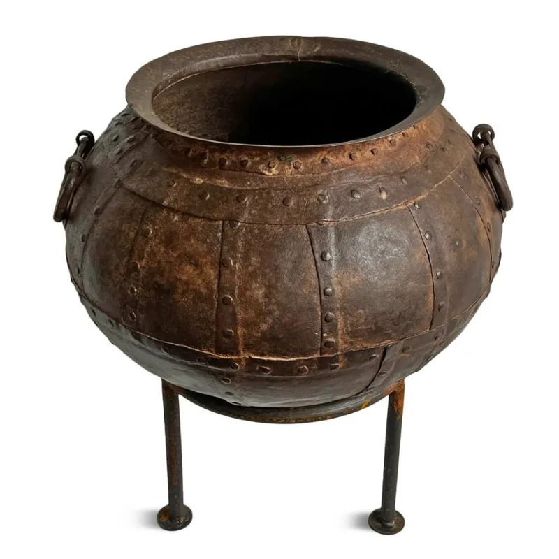 Pamono Vintage Iron Rivet Pot Planter, 1960s> Planters And Jardiniere