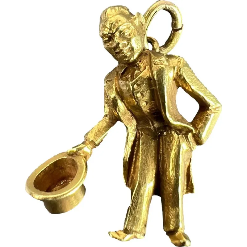 Pamono Vintage Italian 18 Karat Yellow Gold Lucky Gobbo Hunchback Charm Pendant, 1950s> Necklaces