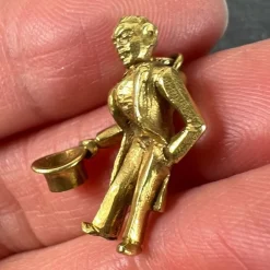 Pamono Vintage Italian 18 Karat Yellow Gold Lucky Gobbo Hunchback Charm Pendant, 1950s><noscript><img width=