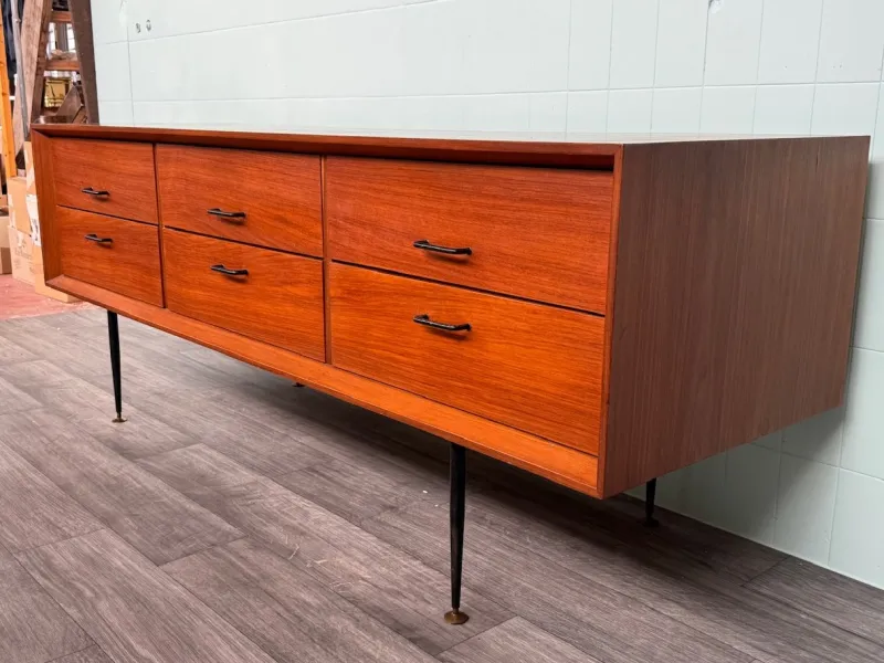 Pamono Vintage Italian Chest of Drawers in Teak and Metal Legs, 1950s> Dressers, Commodes & Chests
