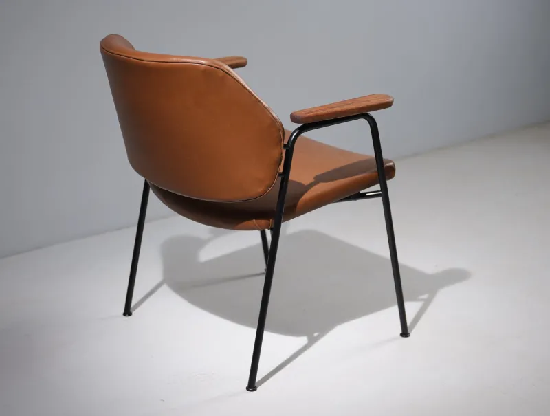 Outlet Pamono Vintage Italian Desk Chair in Faux Leather and Black Iron, 1960s