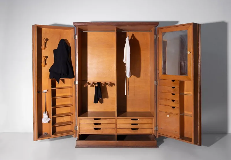 Pamono Vintage Italian Gentlemans Wardrobe, 1950s> Cabinets & Wardrobes