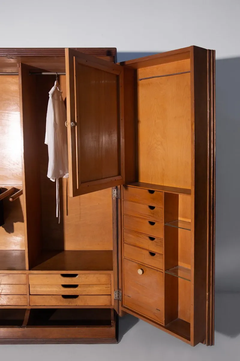Pamono Vintage Italian Gentlemans Wardrobe, 1950s> Cabinets & Wardrobes