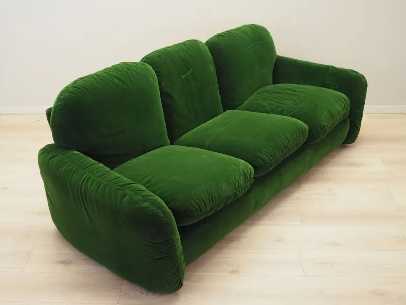 Pamono Vintage Italian Green Velour Sofa by Arrigo Arrigoni for Busnelli, 1970s> Couches & Sofas