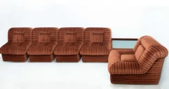 Outlet Pamono Vintage Italian Modular Armchairs and Coffee Table in Velvet, 1970, Set of 6