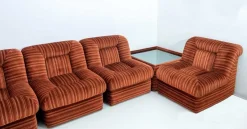 Outlet Pamono Vintage Italian Modular Armchairs and Coffee Table in Velvet, 1970, Set of 6
