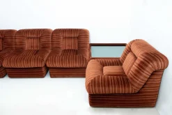 Outlet Pamono Vintage Italian Modular Armchairs and Coffee Table in Velvet, 1970, Set of 6