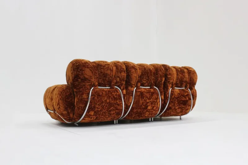 Pamono Vintage Italian Three-Seater Sofa in Velvet, 1970s> Couches & Sofas