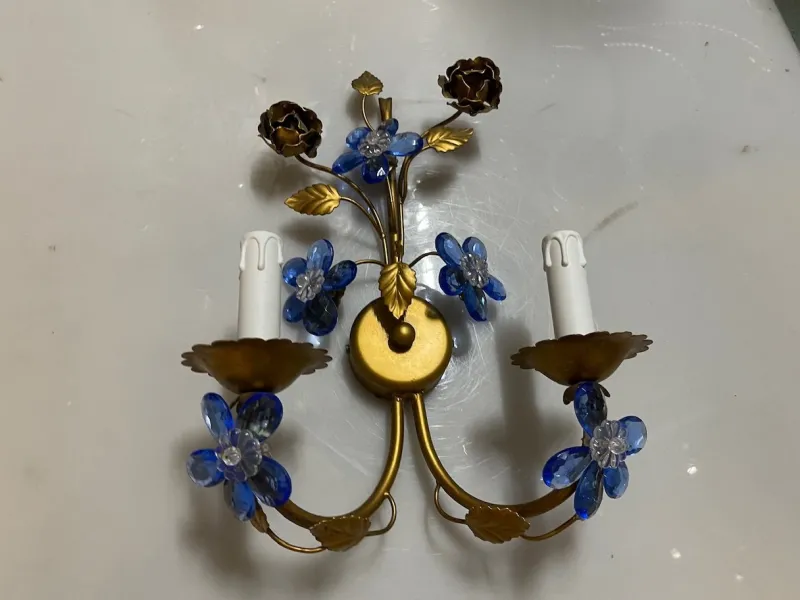 Pamono Vintage Italian Tole & Murano Glass Flower Wall Sconces, 1960s, Set of 2> Wall Lights & Sconces