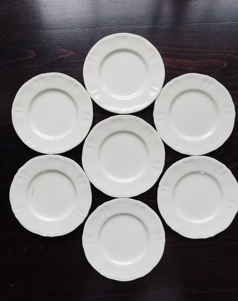 Pamono Vintage Ivory Earthenware Dessert Plates by Marli Fretwork, 1980s, Set of 10> Dinner Plates & Bowls