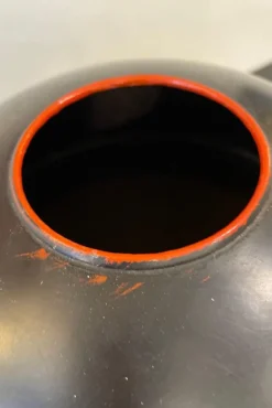 Online Pamono Vintage Japanese Vase in Black Metal, 1960