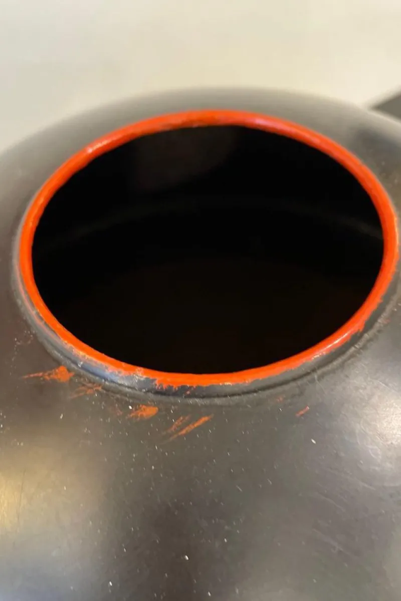 Online Pamono Vintage Japanese Vase in Black Metal, 1960