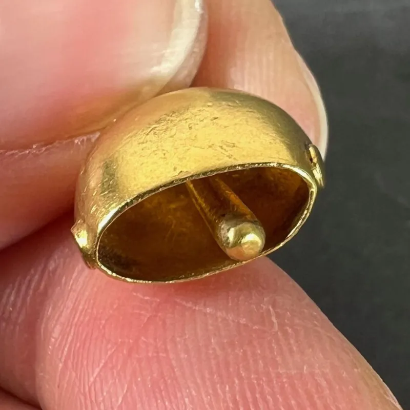 Pamono Vintage 18K Yellow Gold Cow Bell Charm Pendant, 1960s> Necklaces