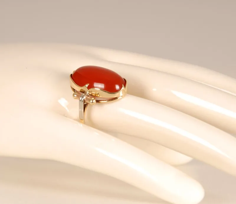 Discount Pamono Vintage 14K Yellow Gold Statement Ring with Carnelian Agate Stone Cabochon Cut and White Gold Accent