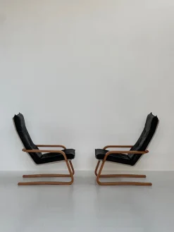 Sale Pamono Vintage Leather Armchairs and Pouf, 1970s, Set of 3